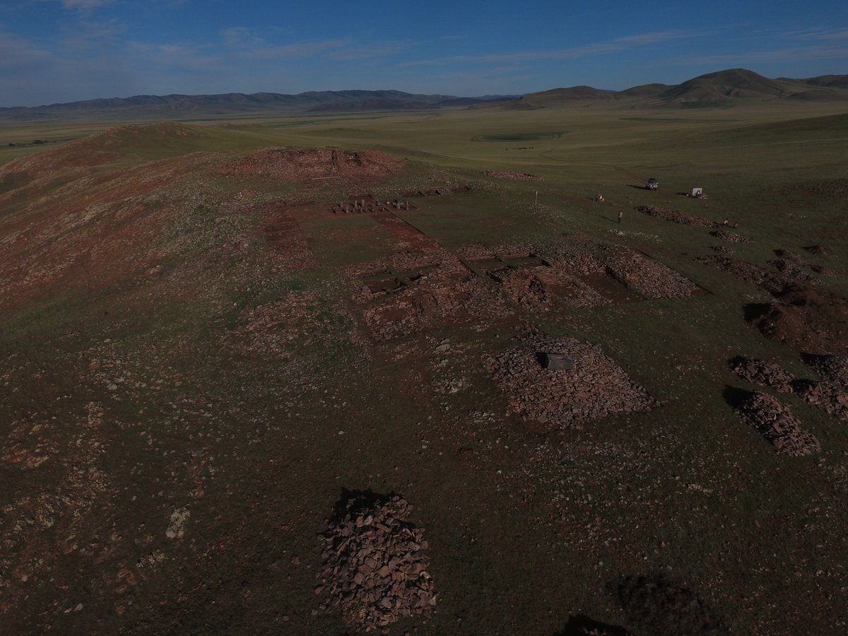 #DronContest <a href="/Mon_Archaeology/">MONGOLIAN ARCHAEOLOGY (Монголын археологи)</a> Шивээт Улаан 2016 Энхтөр