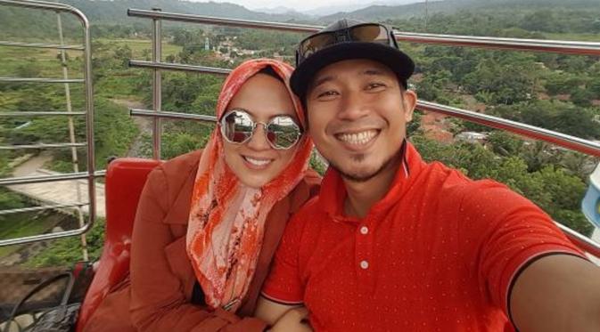 Denny Cagur Sukses Bikin Istrinya Merinding dan Melayang-layang dlvr.it/N4s4Dz