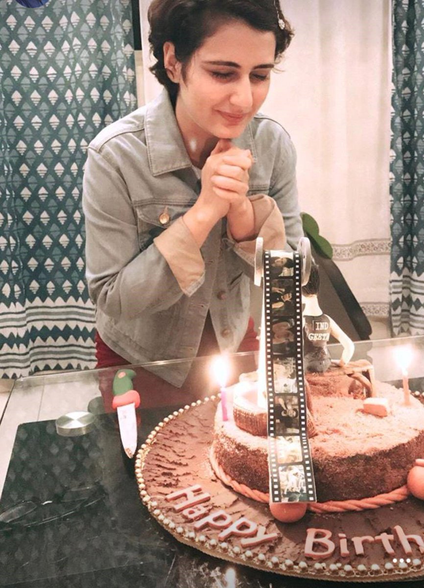 ZoomTV's tweet image. Here's how Geeta aka @fattysanashaikh celebrated her birthday!🌟