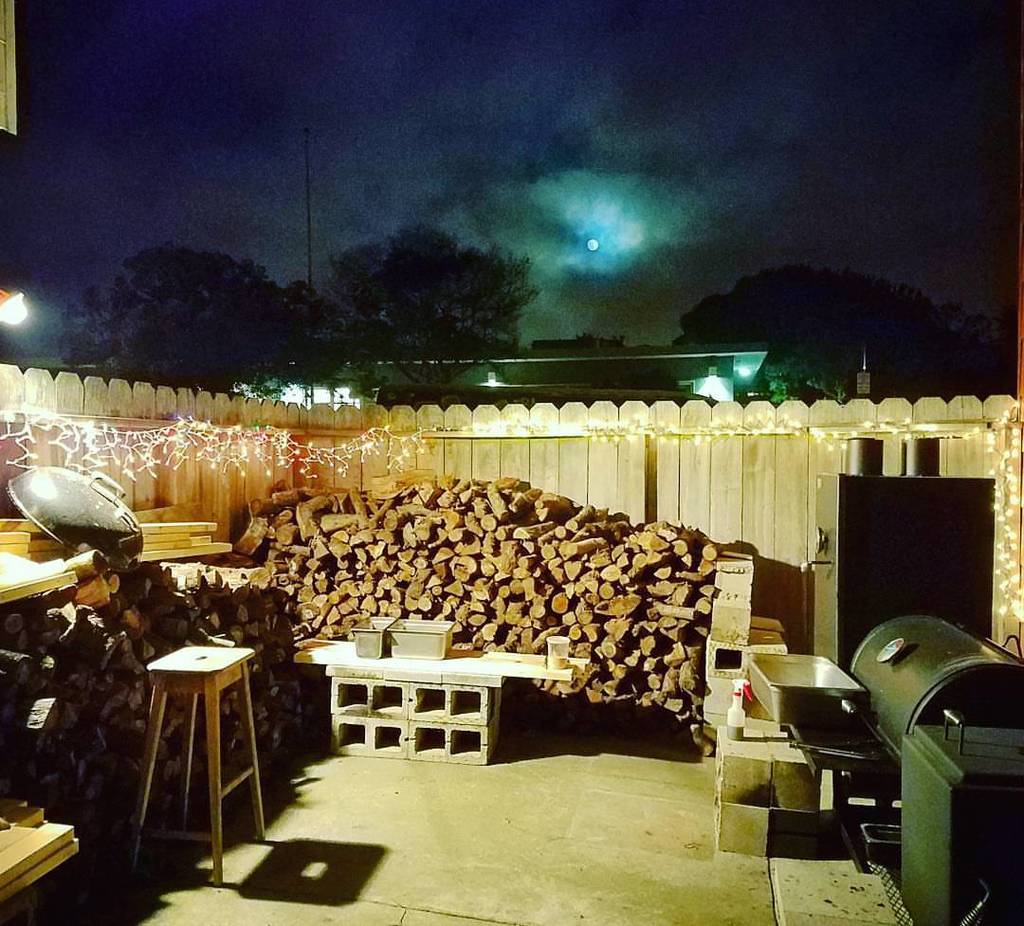 #outdoor #kitchen #supermoon #sflife #bbq #thepit #wood #everyday #thanksgiving