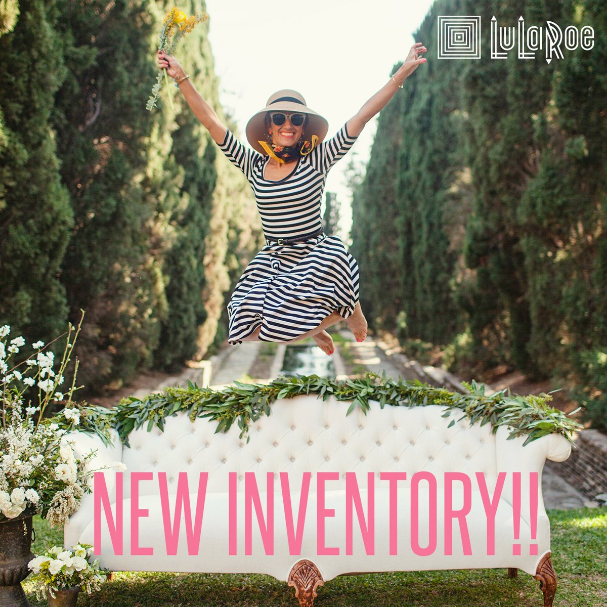 LLachuk's tweet photo. New inventory today! Check out our LIVE sale at 8pm central time! #shoplularoewithamylachuk #lularoe #newinventory https://t.co/y9DM6KsZr0