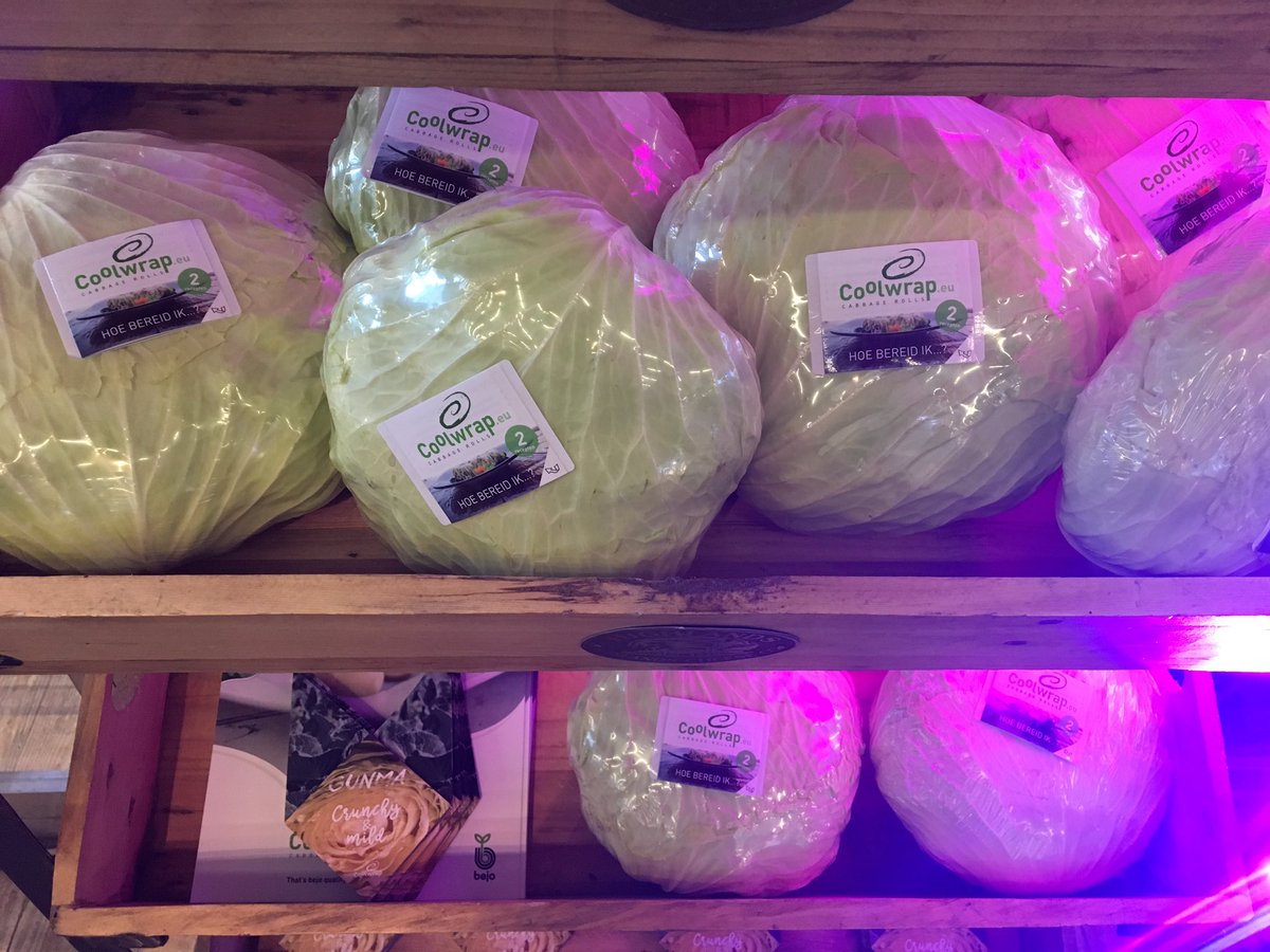 BejoBenelux's tweet photo. Enthousiaste reacties op de #coolwrap in de kas bij @larisse_nl en @mauricewubben op de @Horecava. Kom ook proeven! Stand 07.246KAS https://t.co/oakg7eJjGT