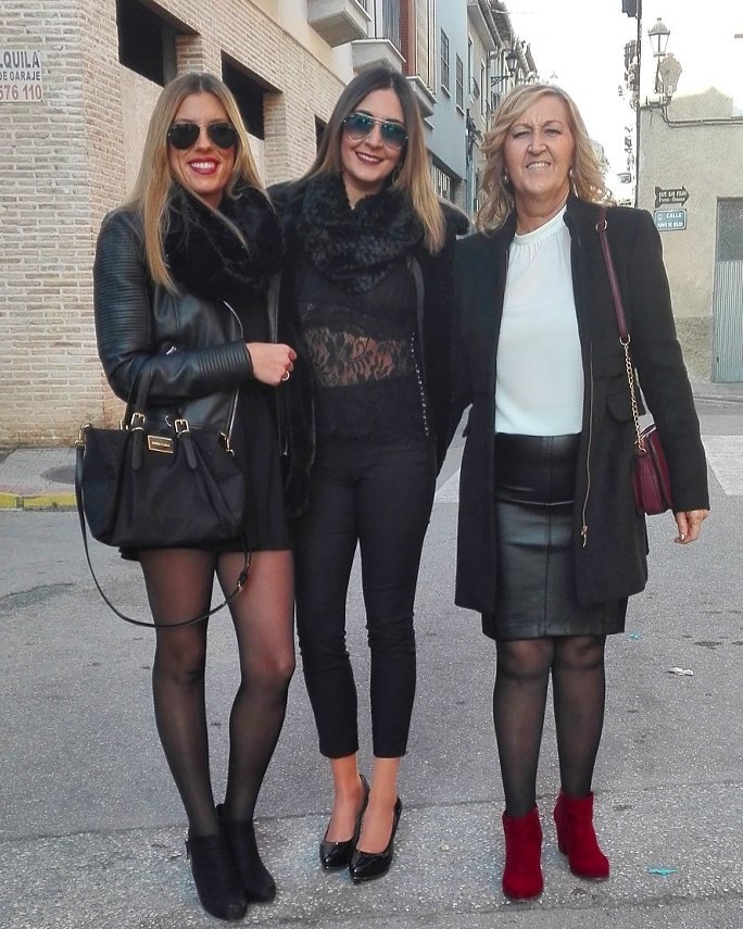 María González tweet media