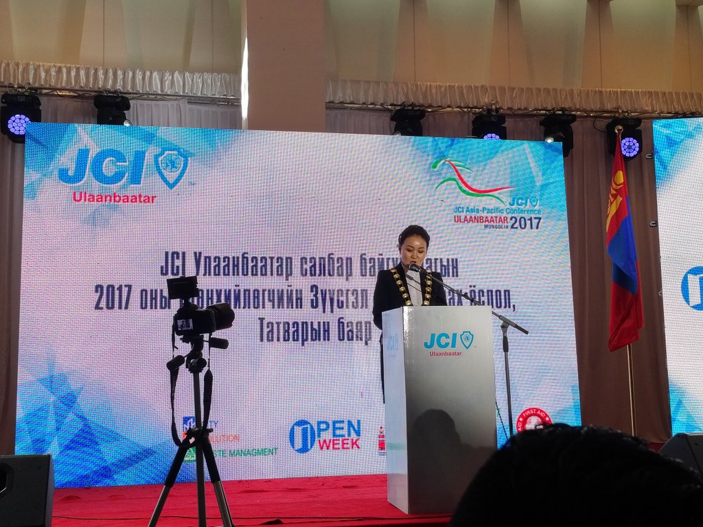 jciimpact's tweet photo. Ууган салбар @JCIUlaanbaatar-ын 2017 оны Ерөнхийлөгч С.Баасансүрэн танд отгон салбар JCI Импактийн нийт гишүүдээс баяр хүргэж, амжилт хүсье! https://t.co/L9GBr09B3h