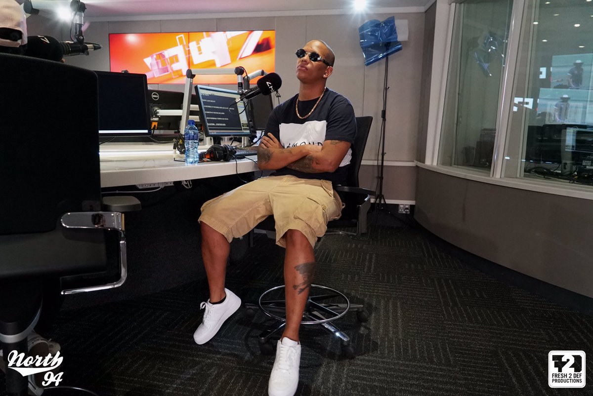 2freshLES's tweet photo. S/O to @947 for having me ! #LifestyleDanceChallenge 🎥🆖🔑 https://t.co/tLzsTeyf4o