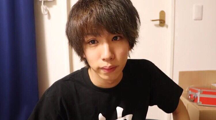 gg_2438's tweet photo. 黒髪のはじめんかっこいい。
でも赤髪好きなんだよなあ。
いや、でも！茶髪も好き。
もうなんでも好き！😂💓

#はじめしゃちょー 
#共感したらRT 
#気になった人お迎えいきます https://t.co/RpzwR98ALb