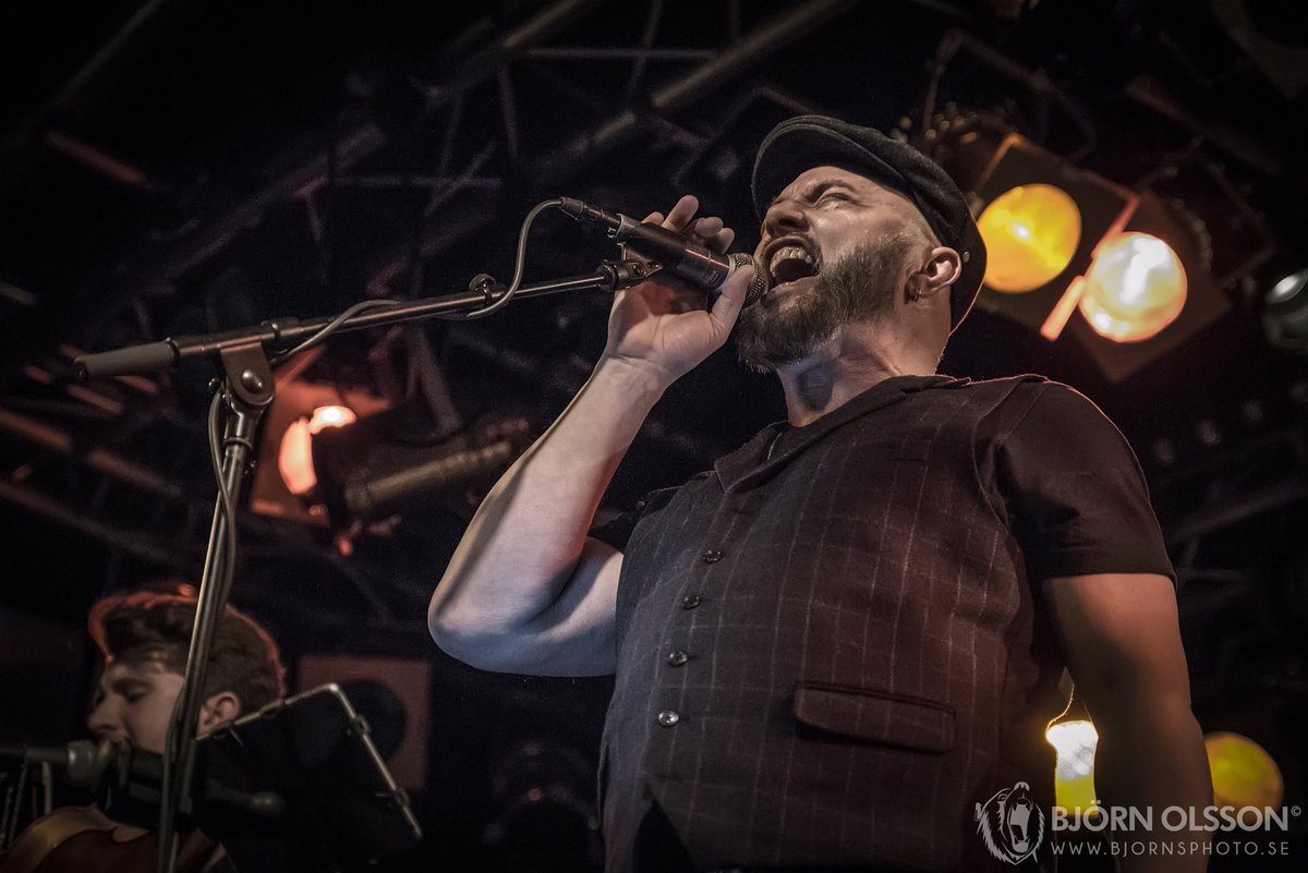 bjornsphoto's tweet photo. Geoff Tate at Reto Bar, Malmö, yesternight! @geofftate
More pics: https://t.co/kSQ7jxiRbR
#geofftate #retobar #acoustic #concert https://t.co/3xcr6Moo8R