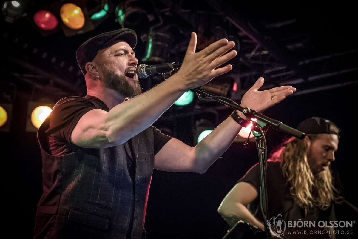 bjornsphoto's tweet photo. Geoff Tate at Reto Bar, Malmö, yesternight! @geofftate
More pics: https://t.co/kSQ7jxiRbR
#geofftate #retobar #acoustic #concert https://t.co/3xcr6Moo8R