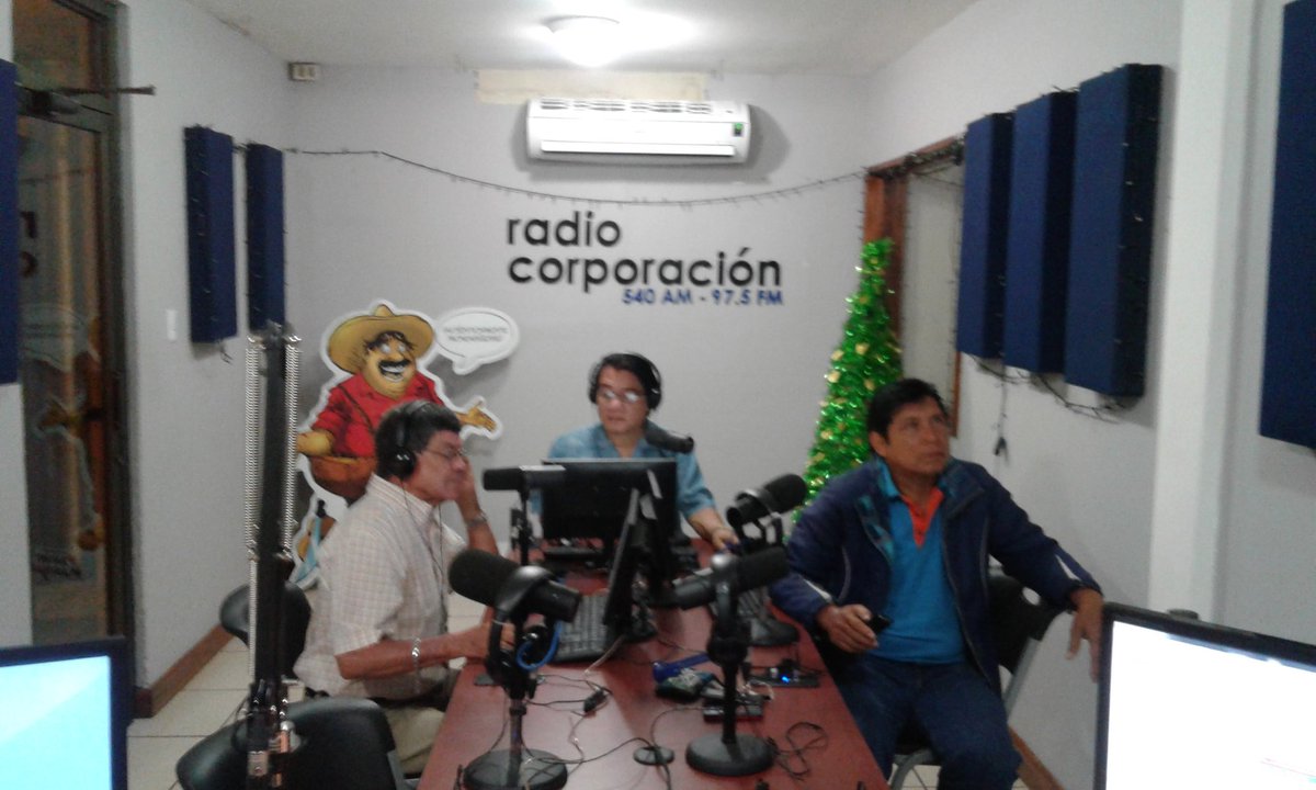 Arranca el noticiero 6 en punto en Radio Corporación. Informese con nosotros de lo que pasa en el país