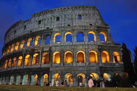 tabula_stilus's tweet photo. RT @breviaria: Roma: Nace el Parque Arqueológico del Coliseo https://t.co/T5mqutw4R1 https://t.co/5ziCNBPQUO
