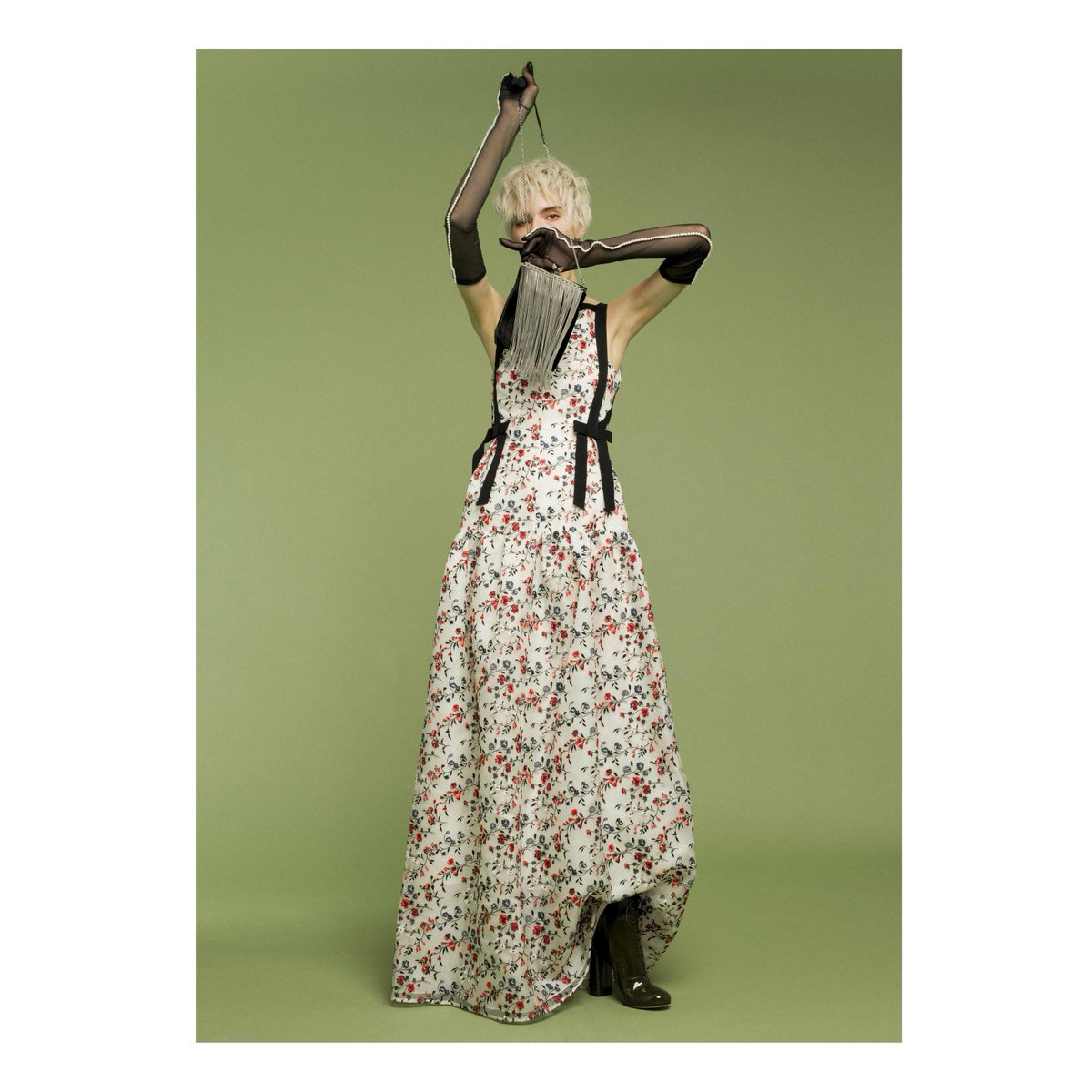 stefaniamode's tweet photo. #TheModeLook on https://t.co/5u6zIGZUaF #TheModeWoman #FW16 #Erdem #MiuMiu #Prada #DriesVanNoten #stefaniamodedotcom https://t.co/c4DAut5awO