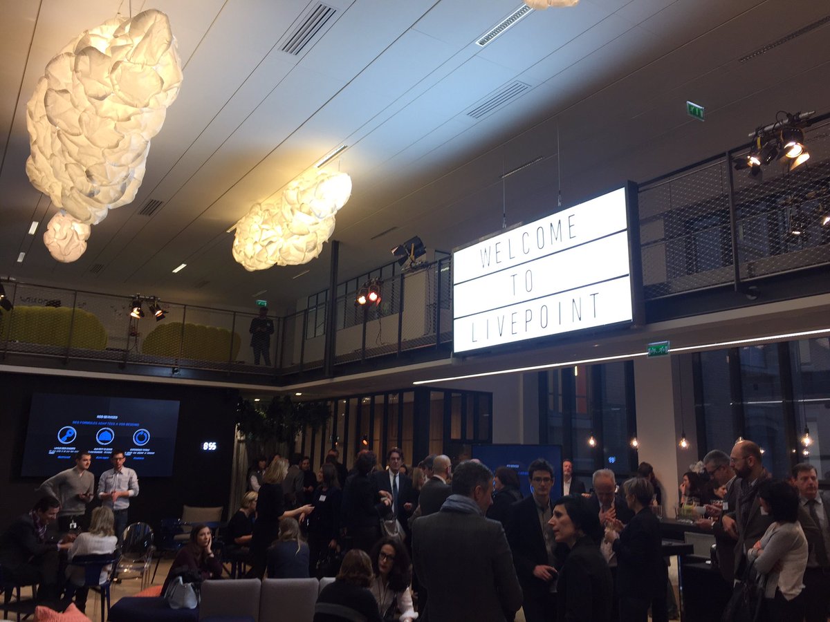 jeanspiri's tweet photo. Inauguration du #Livepoint @GroupeONEPOINT par @DavidLayani avant la conférence de Luc Ferry - un lieu de co-création agile et de débats https://t.co/VUDlWPTfqc