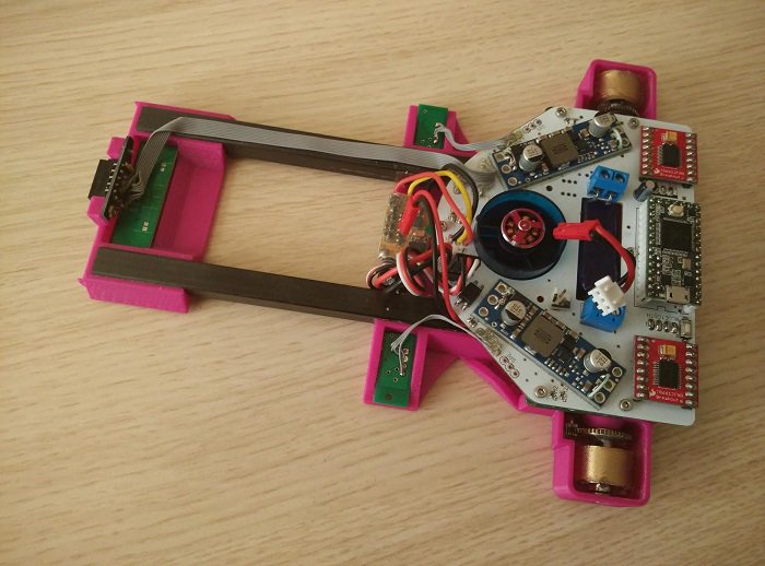 liga_de_robots's tweet photo. Quedan 5 días para el #microlog open. El equipo Gadget presenta su nuevo bicho: Doctor Gang https://t.co/dIxlXVOdYe https://t.co/BCHlo0mtZf