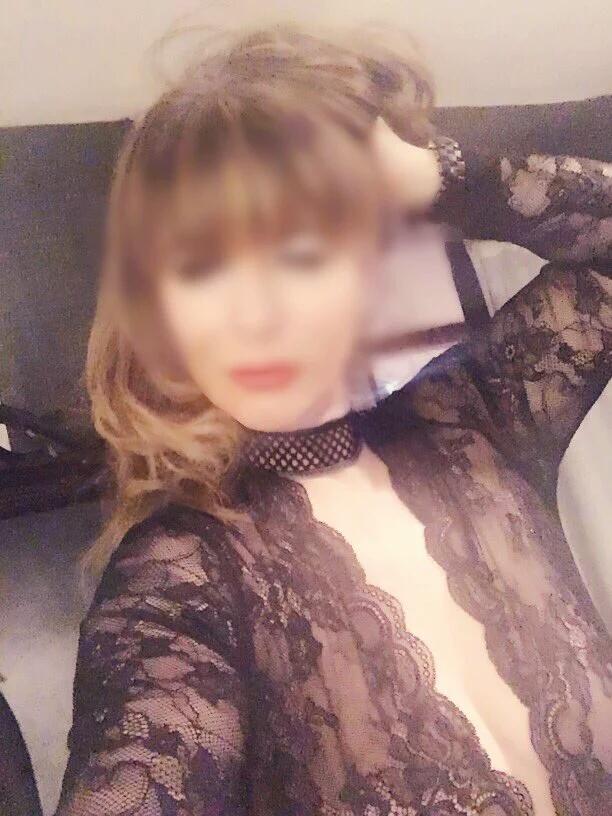 Robertred78's tweet photo. the #hottest #womencrushwednesday ever is @OliviamkEscort #perfection #britishclass #retweetplease #follow https://t.co/yNd7fGnFjJ