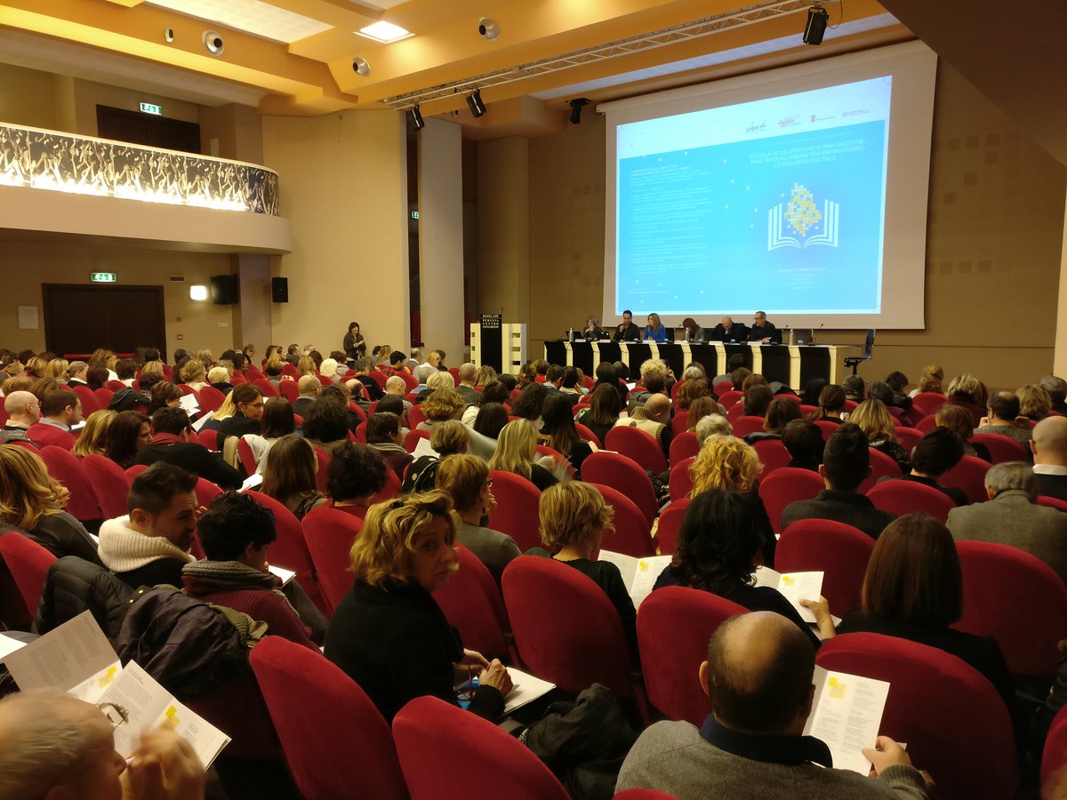suxsonica's tweet photo. I processi di apprendimento, anche digitali, devono essere mediati. Ruolo fondamentale ce l'ha la scuola #adumbria #scuoladigitale https://t.co/4PoCmfW5ut