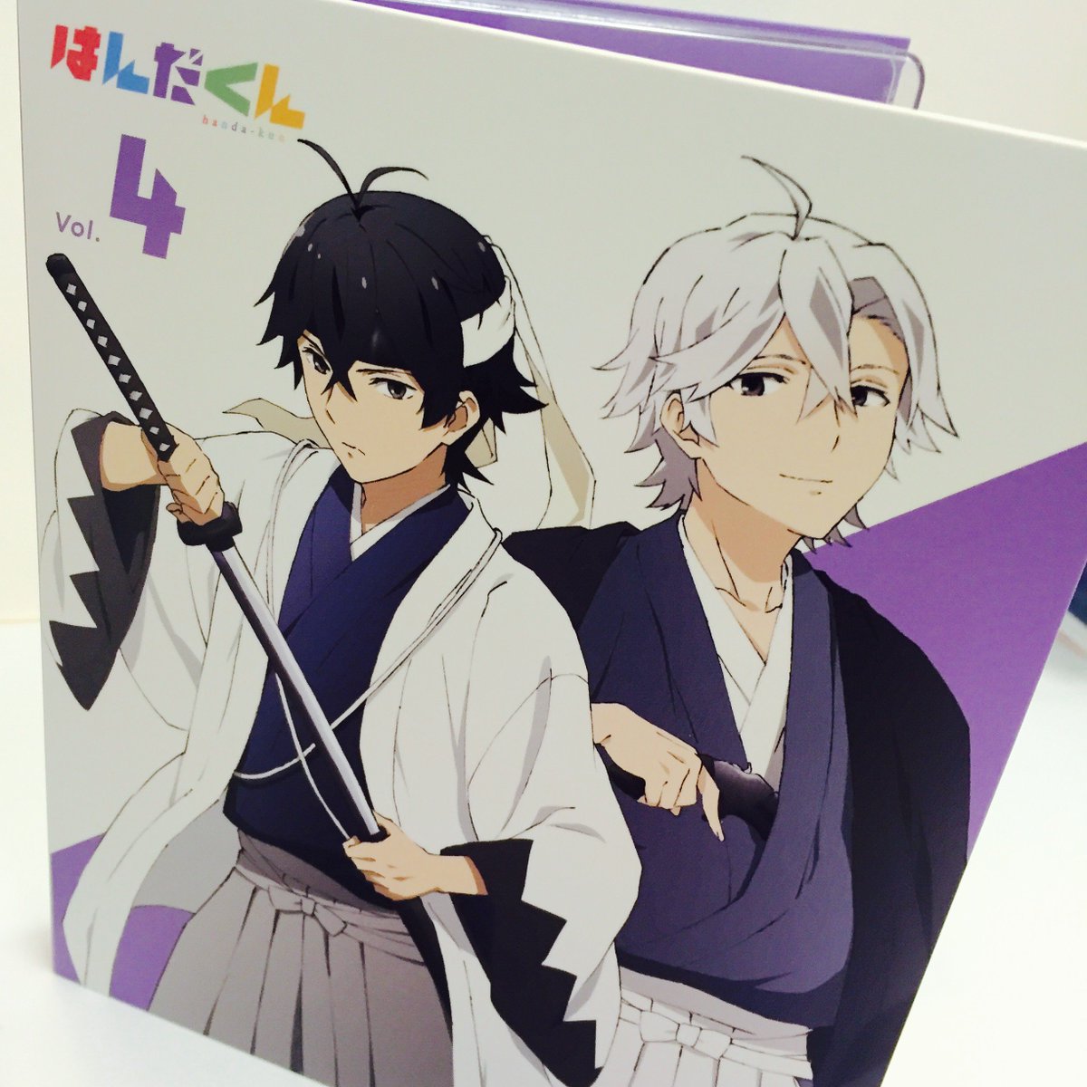 はんだくんtvアニメ公式 En Twitter 本日発売 Dvd Vol 4本日発売 修学旅行の時は出来なかった新撰組のコスプレが出来て良かったね半田くん 白校の王 一宮も相変わらずクールです 初回生産限定封入のスペシャルcdでしか聴けないミニドラマも要チェック