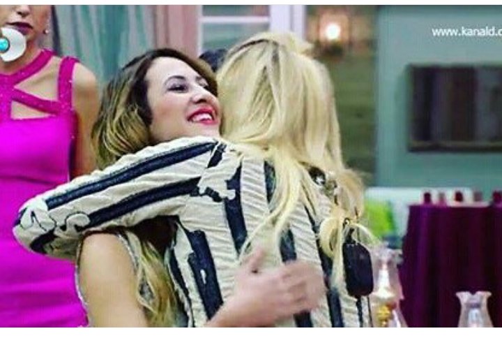 Abla bir el atsana lütfen, biz özledik meleğimizi 😍
Proğrami #RabiaKaraca geri dönene kadar izlemiyoruz.
<a href="/sedaakgul/">seda akgül</a>