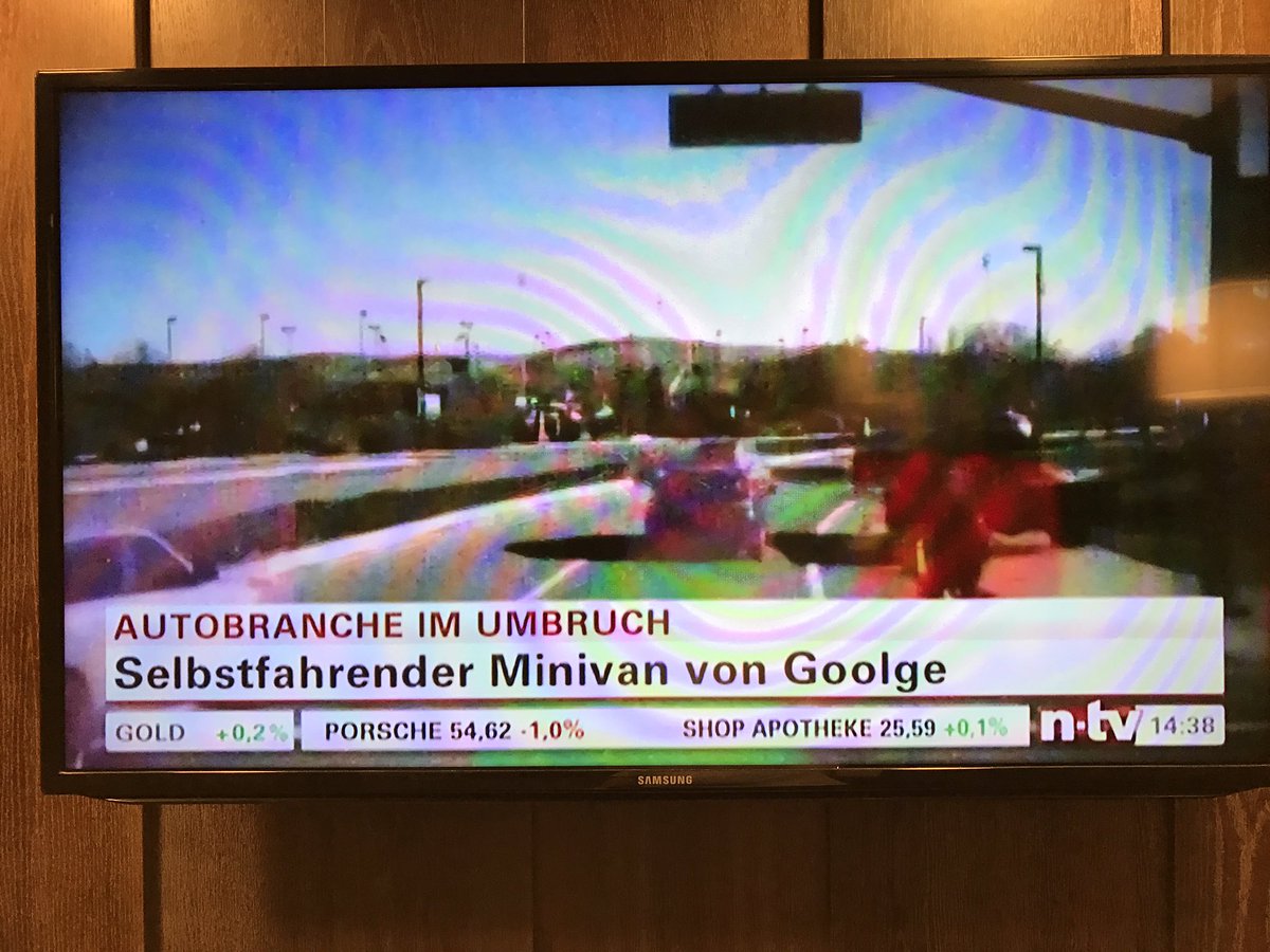ThisWeekGermany's tweet image. I think @ntvde needs to google how to spell "Google" 😂