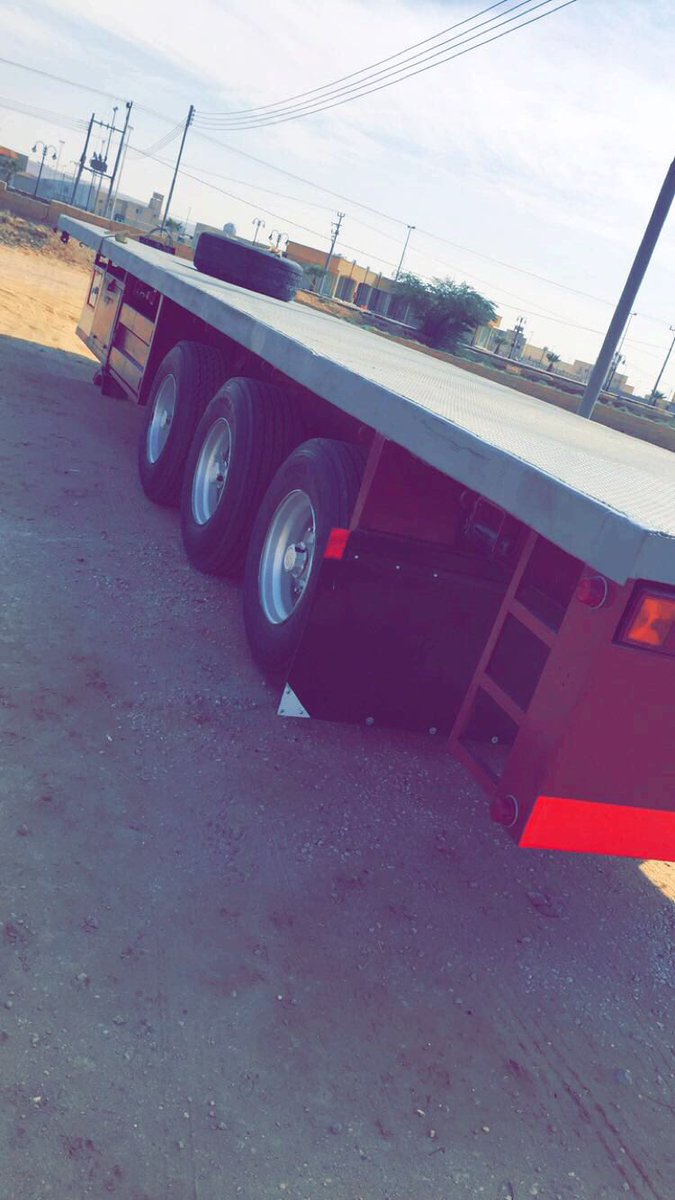 للبيع. سطحه ثلاث محاور. نظيفه.  جدا ٠٥٣٤٠٣٦٦٧٤