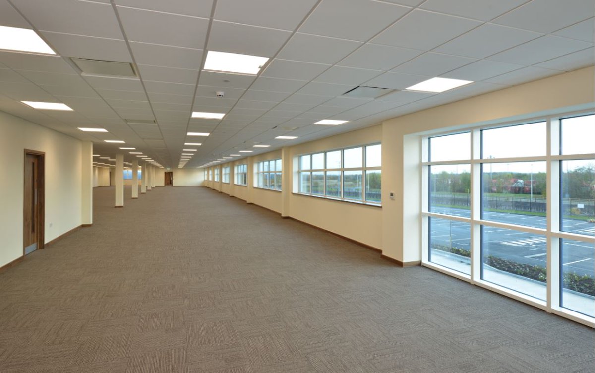 PrimeAtOmega's tweet photo. Prime offers excellent main office space measuring up to 17,136 sq ft and
ancillary offices of 5,554 sq ft https://t.co/WtwqQoyp2E https://t.co/tKBON9IEkq