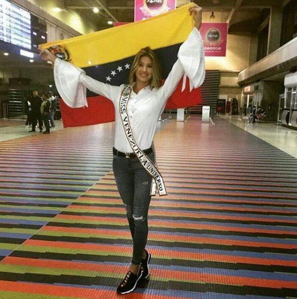 MissV_LARA's tweet photo. @MariamHabach Rumbo a Filipinas.  #MissUniverso2016👑👑 https://t.co/8zYaxYBH1G
