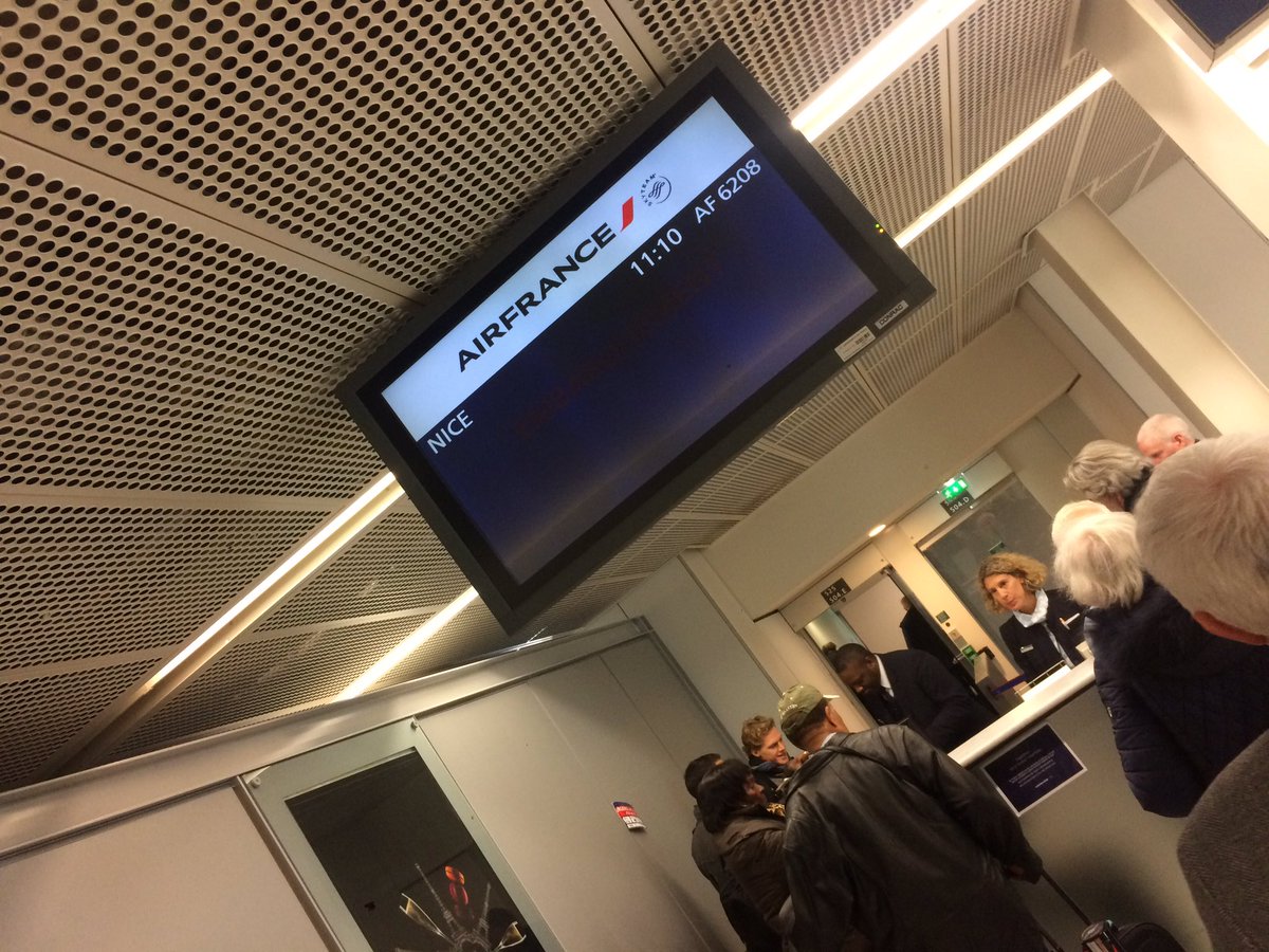GuillaumeDaret's tweet photo. Direction Nice #FillonTour https://t.co/KHFdhHDO5w