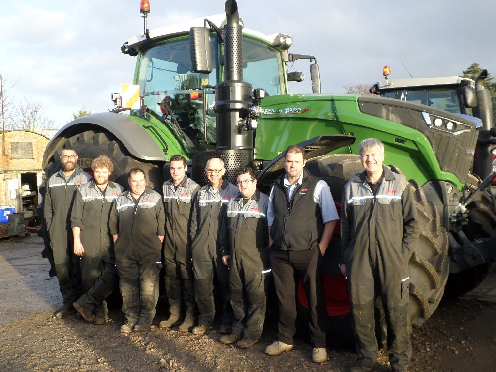 tnstractors's tweet photo. TNS Melton has just taken delivery of the #Fendt 1050. With 500HP no wonder our technicians are excited! https://t.co/0DOUGqquvk https://t.co/yO4BDFQNZ4