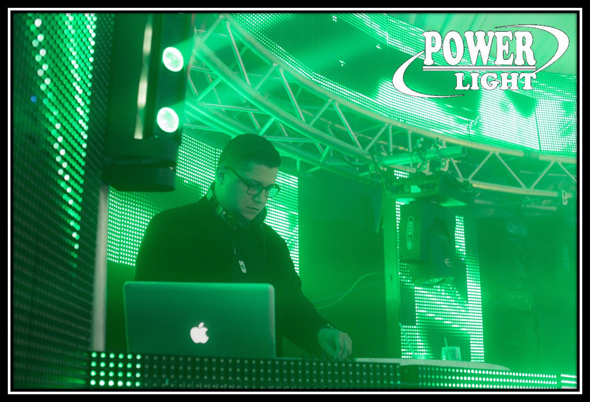 Tenemos los mejores djs de la región, para todo tipo de géneros musicales. Qué te parece?