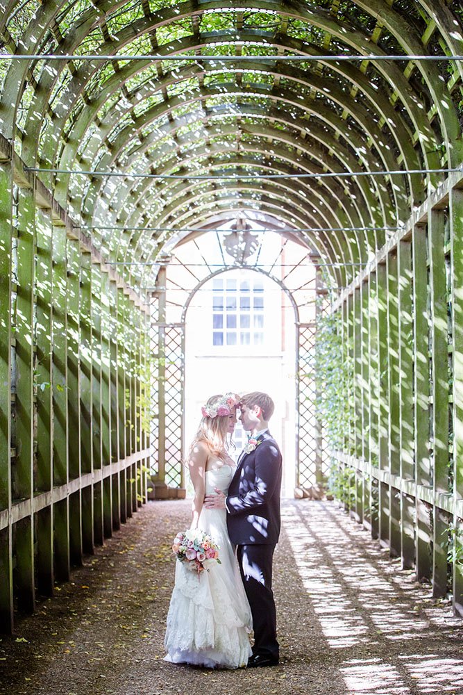 RocknRollBride's tweet photo. Booking a team of trusted, reputable suppliers to handle your wedding is of the utmost importance @beweddingwise https://t.co/oMQ5XM3SUR https://t.co/fOjwSEbYZN