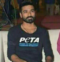 aditi1231's tweet photo. Can't believe haters!!!! And the extent of photoshopping!! This is #Dharmayogi audiolaunch guys!! @dhanushkraja #jealousofthegrowthofourD! https://t.co/e4WXPaEeNg
