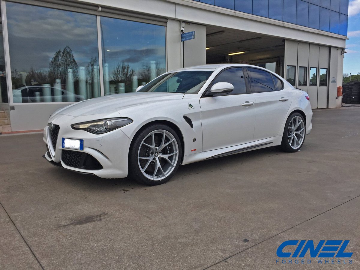 CinelForged's tweet photo. New #alfaromeo #GiuliaQuadrifoglio @CinelForged #CF202 
specs wheels 8.5x20" / 10x20" gloss silver
center caps OEM
#alfaromeo #exoticar https://t.co/iXRLDKdMW4