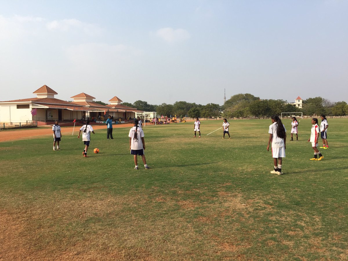 ASA_RDT's tweet photo. Gooty Town FC and Parigi South FC Teams finish their warm-up as they prepare to play the last quarterfinals of the day #AFL2016 #SportDev https://t.co/0LPLxzQkqq
