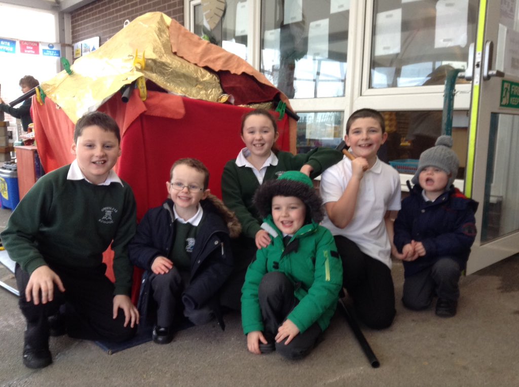 greenleasps's tweet photo. F2 and Year 5 Den building rockets #blastofftospace #coundown #outdoorlearning https://t.co/UzblYmzUA3