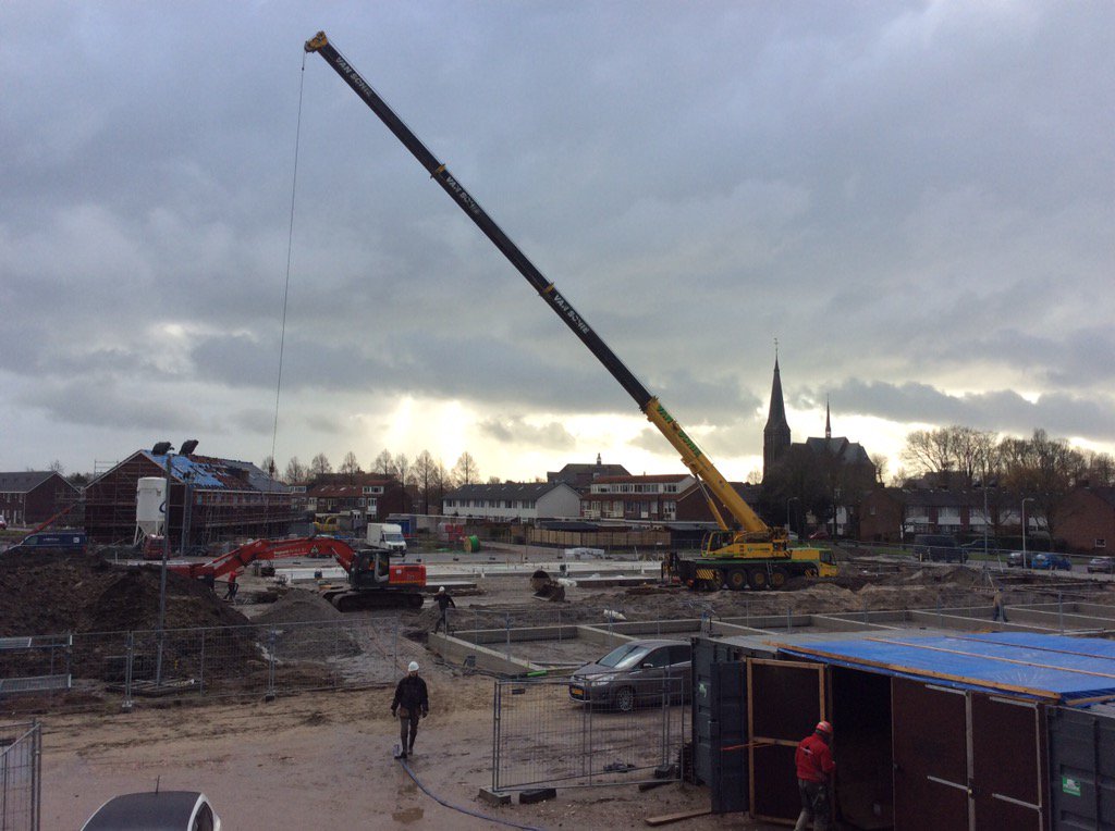 Bij Quadrant zijn de eerste begane grondvloeren gelegd! @VinkBouw <a href="/Langeraar/">Langeraarders.nl</a>