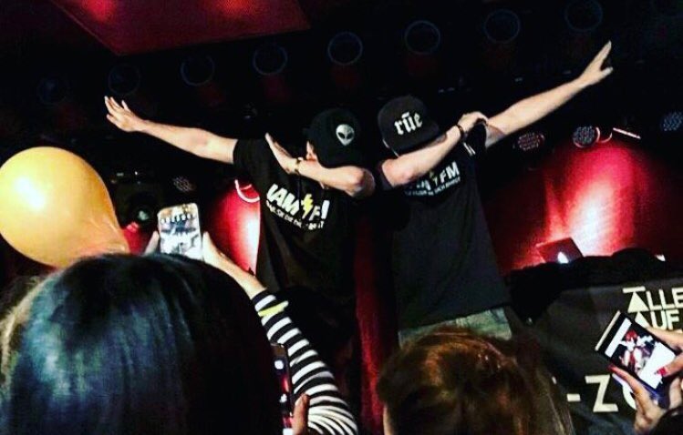 radiojamfm's tweet photo. 💯VERLOSUNG💯
Heute gibt es ein exklusives JAM FM Crew Tshirt zu gewinnen! 👕

Das gab es noch nie!🔥

Einfach folgen und RT! 🔁 https://t.co/sTStz1LW4h