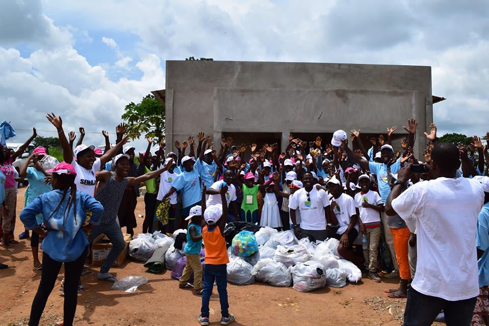 winstonswish's tweet photo. In Sept, we donated some unused t-shirts from past events to @change1slife it's fantastic to see them put to such good use. #charity https://t.co/ELet3cyRaM