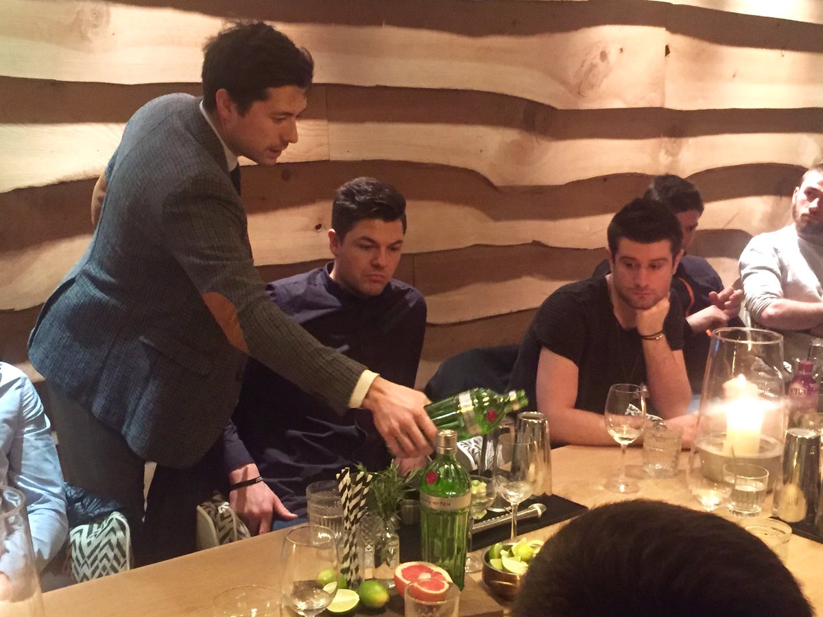 drakeandmorgan's tweet photo. Little bit of #Tanqueray 10 training going on at @thefollybar with @DiageoGB #gin #spirittraining @Tanquerayusa https://t.co/FrZksQm6Jw