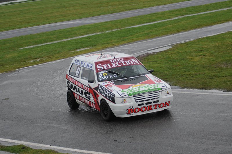 #TurismoPista Martin Tardivo probó su Fiat Uno quedando muy conforme con lo hecho y esperando el comienzo del año deportivo