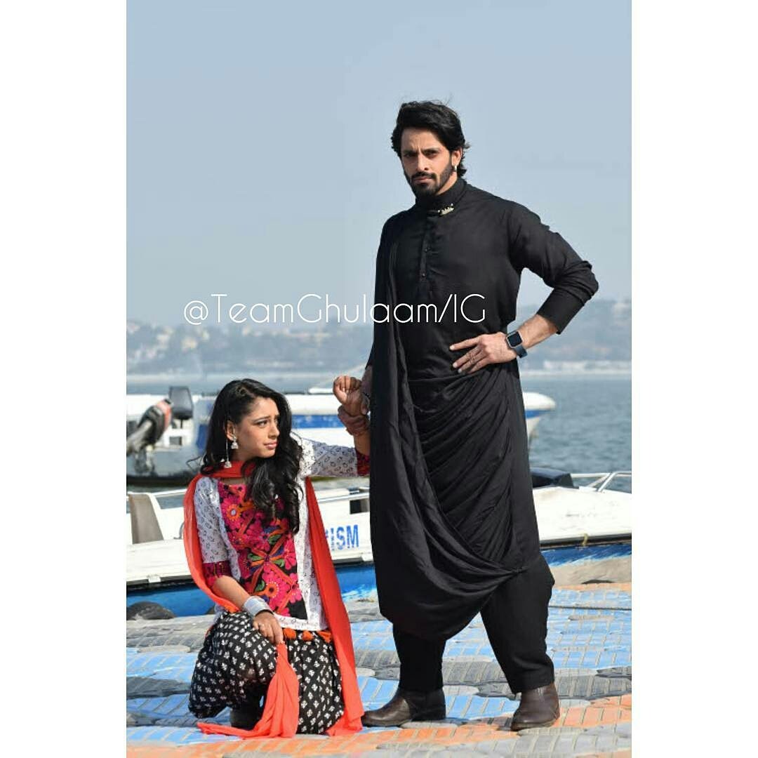 nitifanmily's tweet image. Our cute lil @niti_taylor with the very handsome @VikkasManaktala 
Pictures from today&apos;s promotions 
PC : teamghulaam-ig