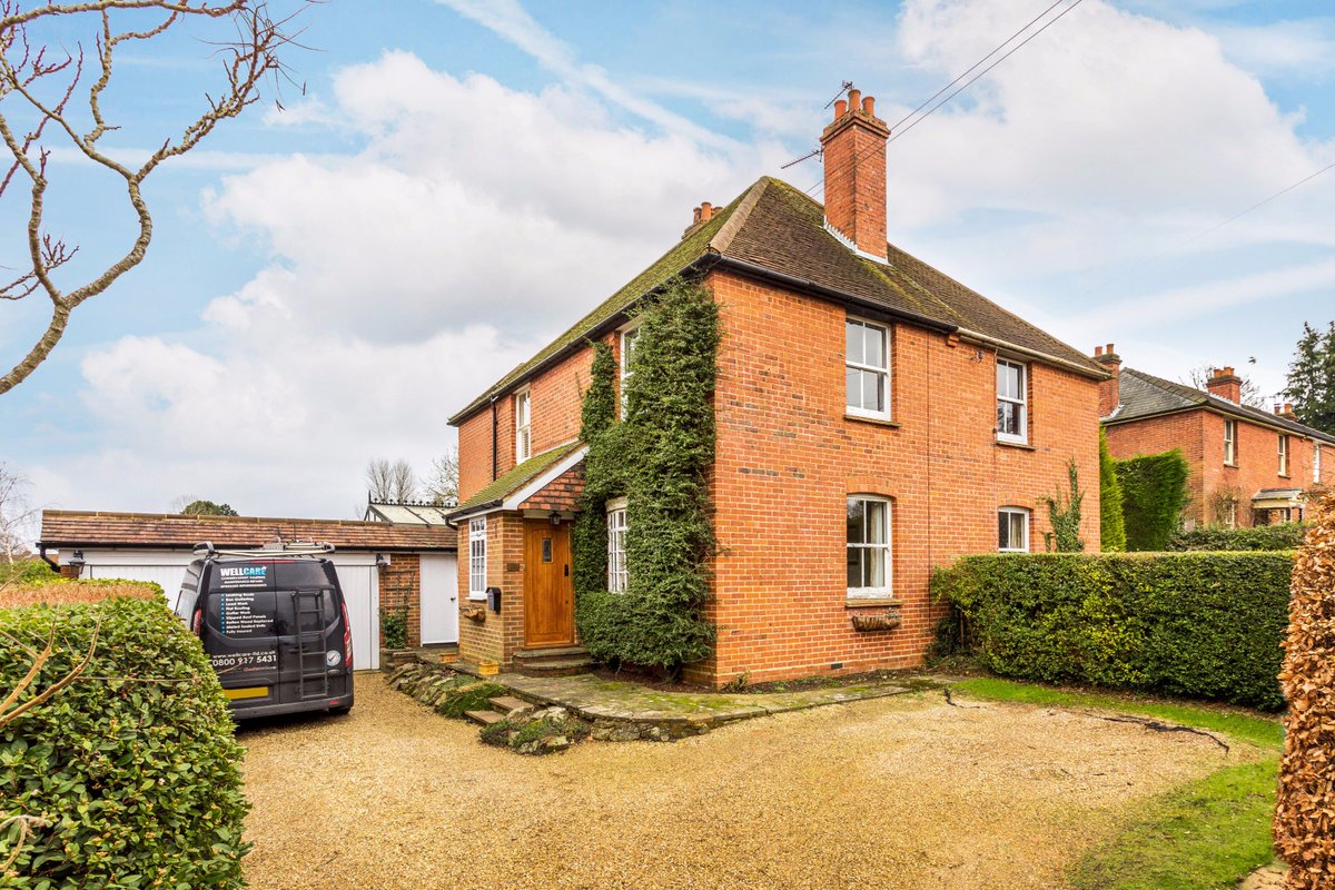 Surrey Estates (surreyestates) Twitter