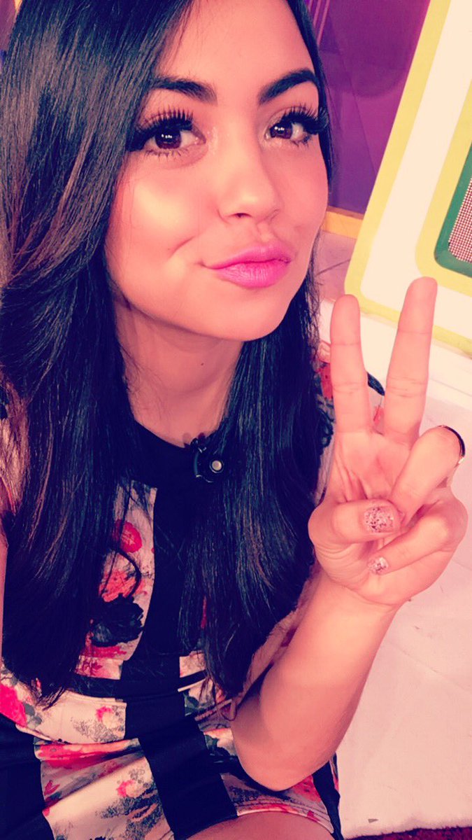 Viridianavel's tweet photo. Hoy en #VivaInter ⚡〰 #LastSelfie https://t.co/rCT7839MgO