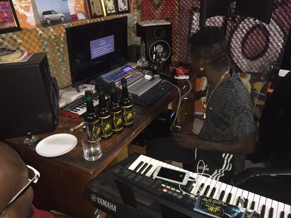 SHATTA WALE tweet media