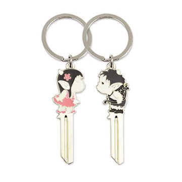 GlobalSources's tweet image. Help your customers express love to their loved ones with a set of couple keychains. Import now! #couplekeychains owl.li/pR29307QENl