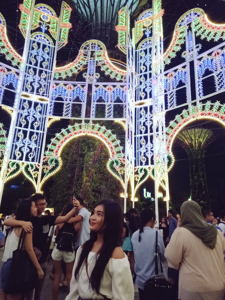 AiiSyaSya's tweet image. Much misses having a long hair🙁 When having a longhair, crave for shorthair, when having shorthair, crave for longhair  #girlsproblem