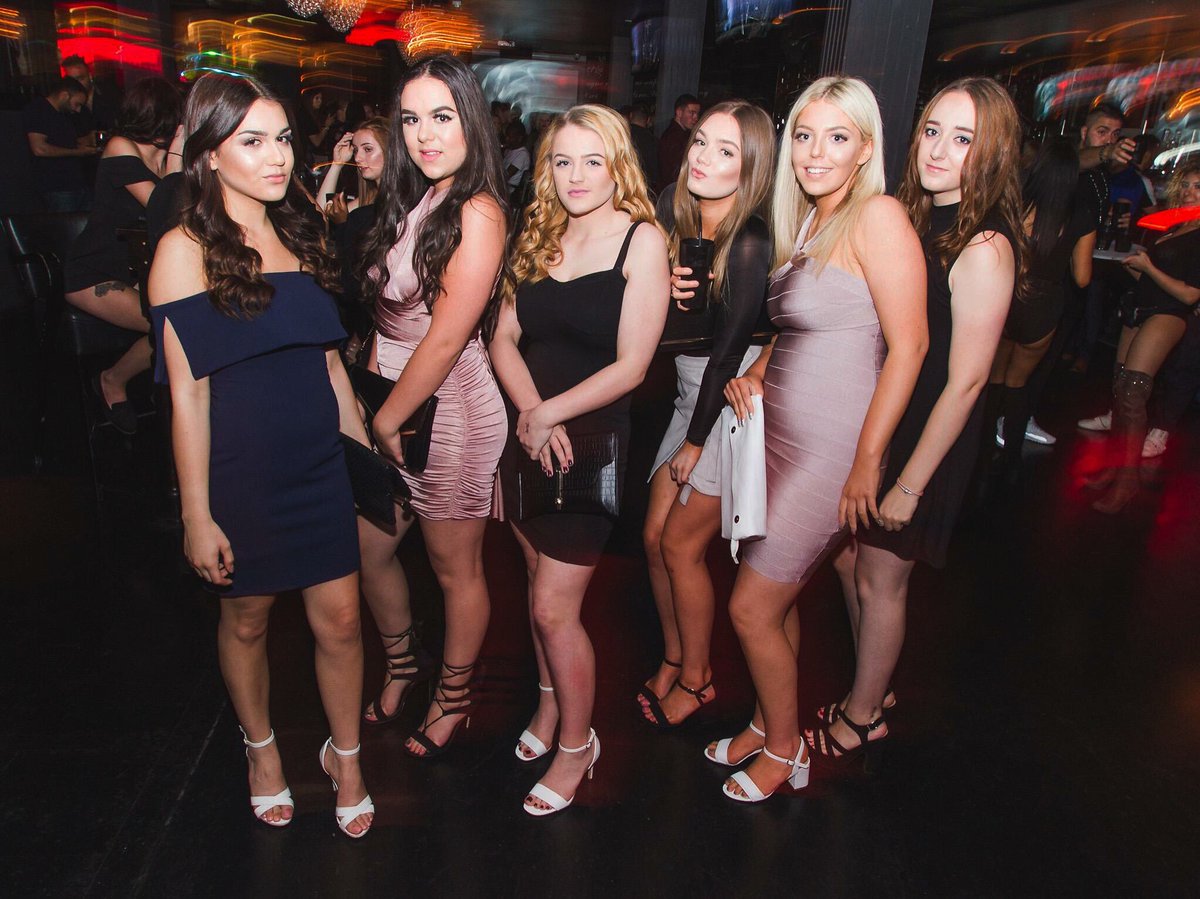 SessionThursday's tweet image. Tomorrow Session is back 🎈

GL link below, let's start the first month of 17' with a bang 💥

fatsoma.com/SessionThursda…