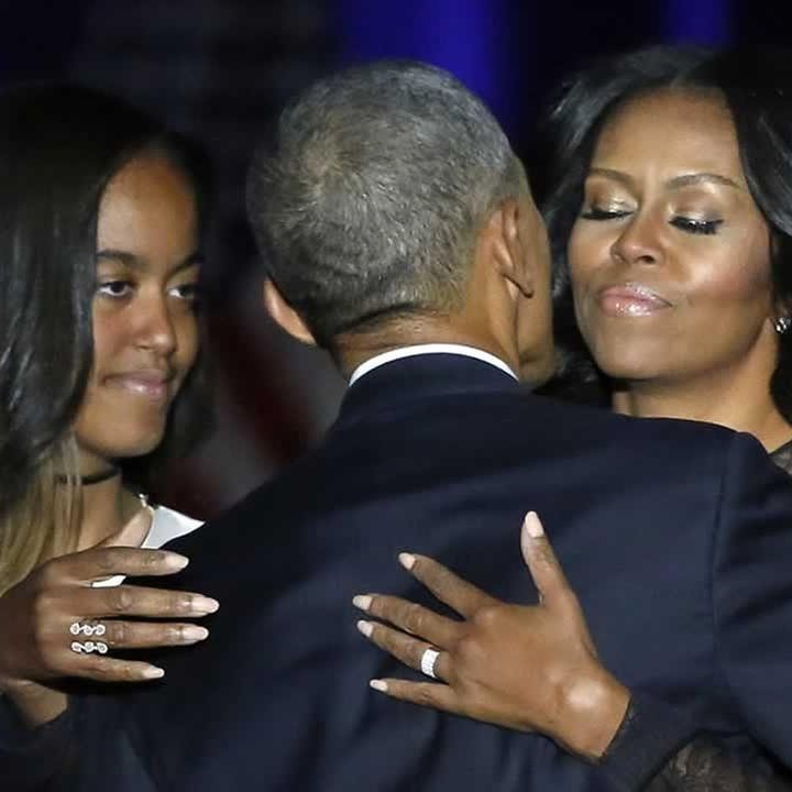 budezigns's tweet photo. Farewell Mr. President
#thepresident4allpeople
#44thpresident #2terms #8years #integrityandcharacter #graceandclass
 #thelegacyoftheobamas💕💚 https://t.co/9ttUmKUGLY