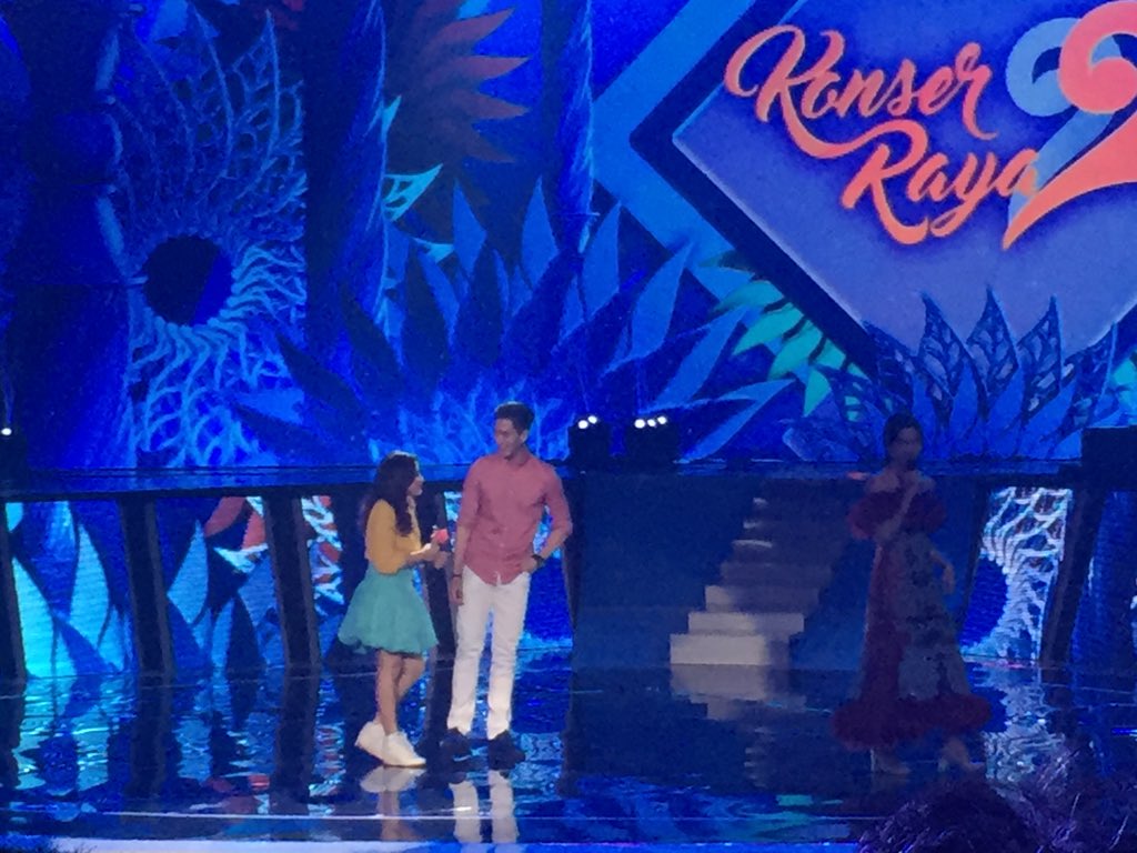 bintangcomID's tweet photo. Karena @CornettoID selalu bisa mencairkan semua suasana. Termasuk suasana PDKT @BramastaVerrell sama @PrillyBie di #Indosiar22 #BeraniPDKT https://t.co/qswkjWKdax