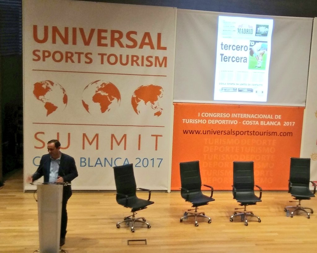 PabloSChillon's tweet photo. José María Rodríguez @26josele Redactor Jefe de @marca expone su visión sobre el nexo entre turismo, deporte y comunicación en #USTS2017 https://t.co/0fd70iucru