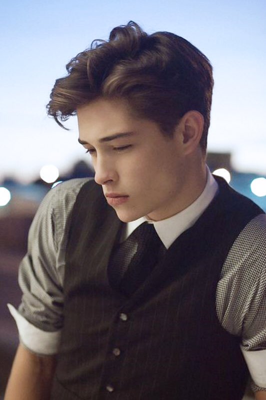 ✘ OC - Cygnus

✘ Face claim; Francisco Lachowski

✘ OpenRP - Will Rp with most (DMs open for plotting.)

✘  Retweets appreciated.