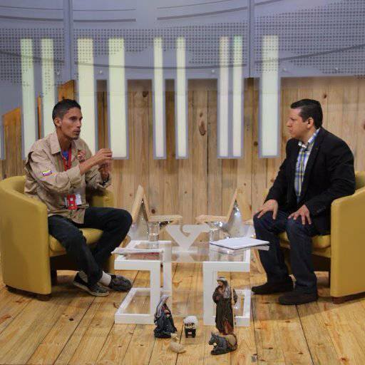 <a href="/JuvTupamaro/">Juventud Tupamaro</a> En el programa En La Pauta de Hoy:
<a href="/SulbaranMRT/">Alexander Sulbaran</a> "Los Consejos de Comunicación del PP en el #Guárico Pioneros a nivel Nacional"